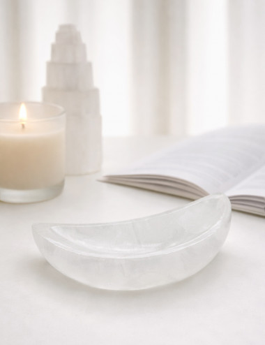 Bol de selenita natural en forma de estrella – pieza decorativa