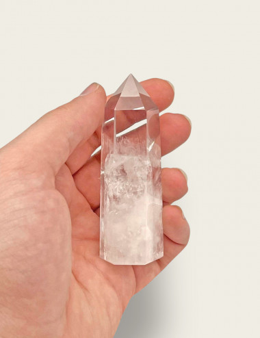 Punta de Cuarzo Cristal de Roca natural tallada en mano