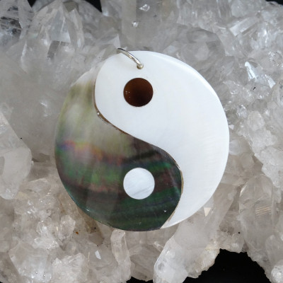 Colgante grande yin-yang de abalon, nácar y plata de 1ª ley