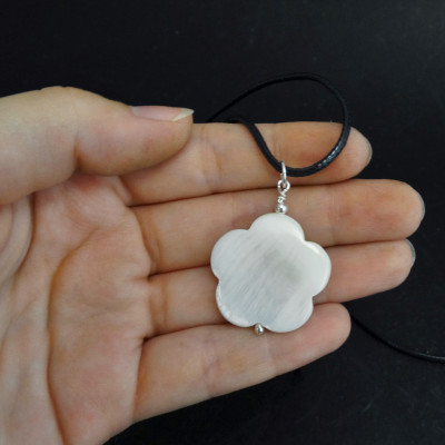 Colgante de Nácar y plata de 1ª ley