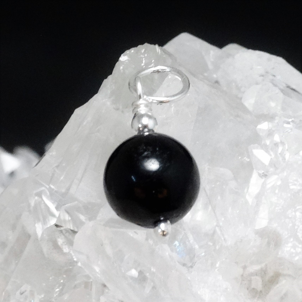Colgante de Turmalina Negra y plata de 1ª ley
