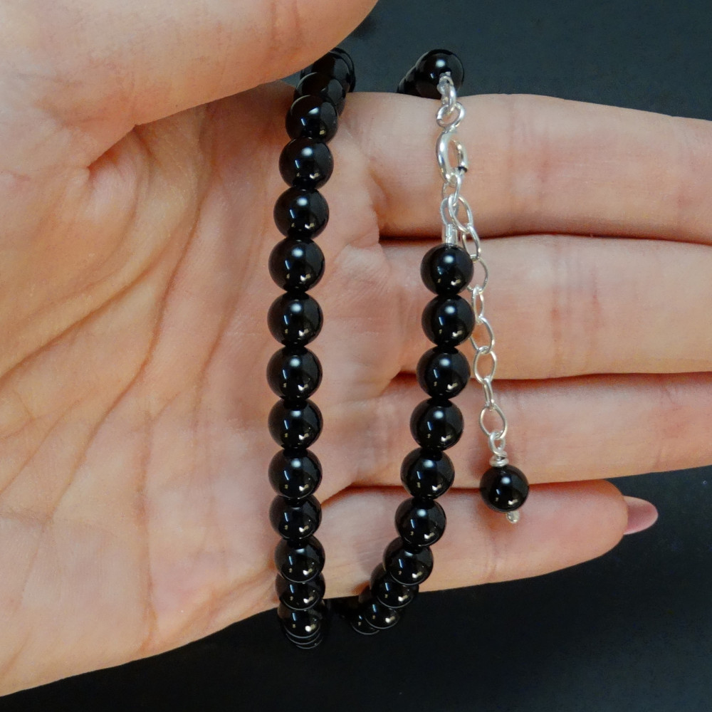 Render 3d De Marquesa De Piedras Preciosas De ónix Negro | Foto Premium