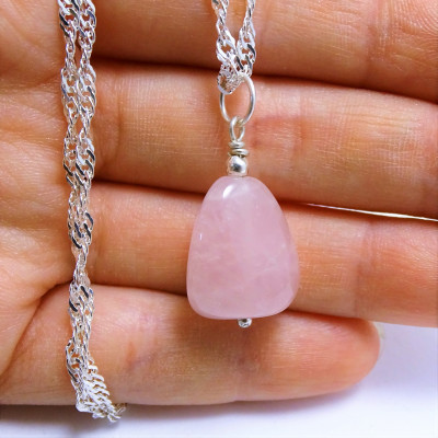 Colgante Tauro / Cuarzo Rosa con cadena de plata 1ª ley